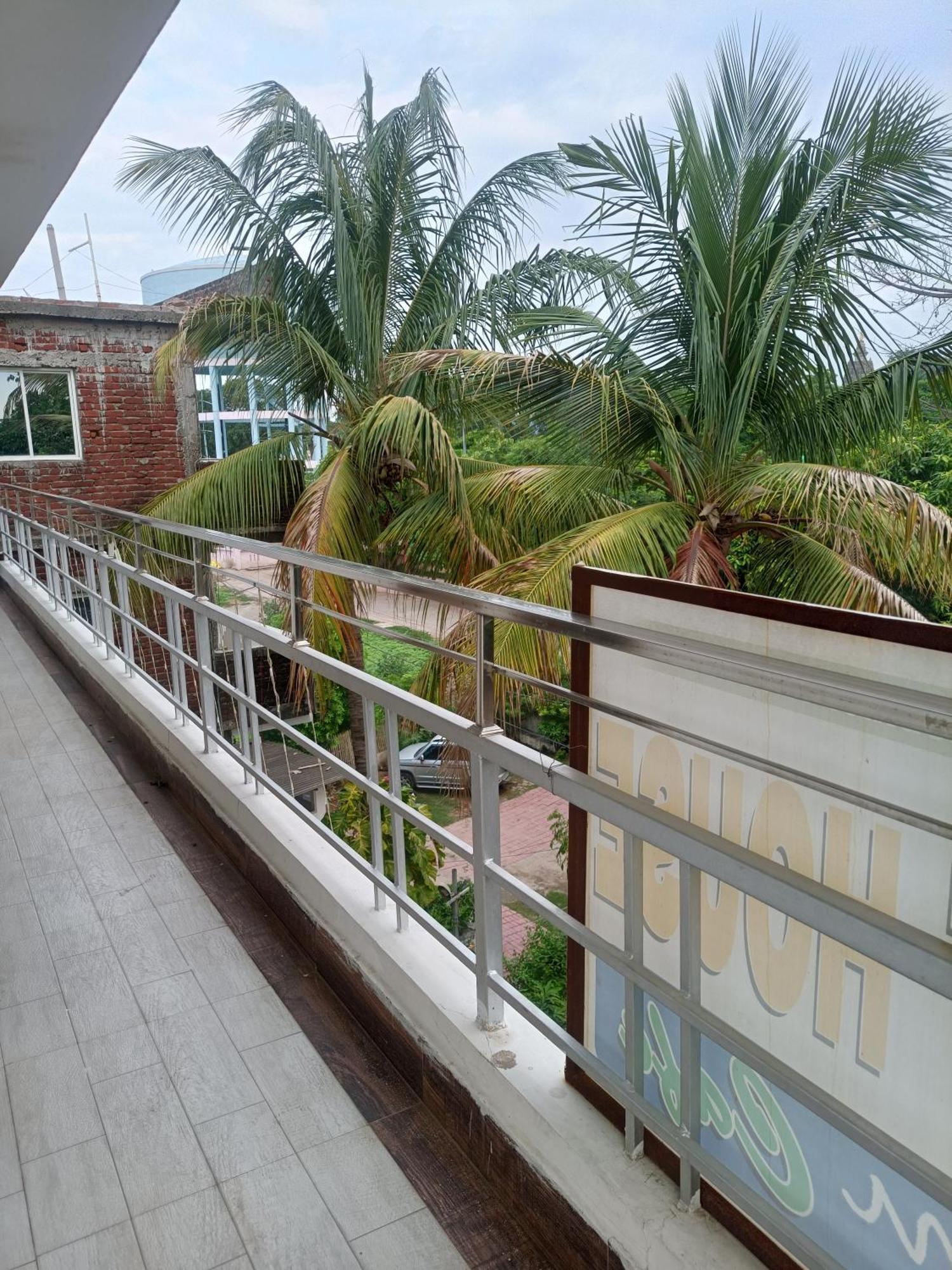 The Gupta Guest House Bodh Gaya Exteriör bild